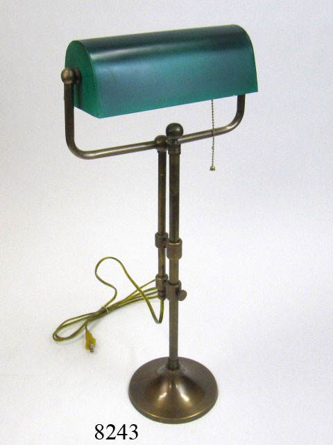 Bankers Lamp 8243 | Classic Green Shade Brass Table Lamp for Reading Study